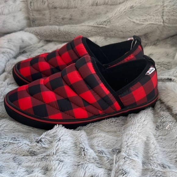 Sporto Shoes - Sporto Red and Black Plaid Puffer Shoe slippers size 7 wide NWT